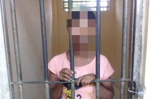 Paulina Fuhan saat berada di jeruji besi tahanan Polres Belu.